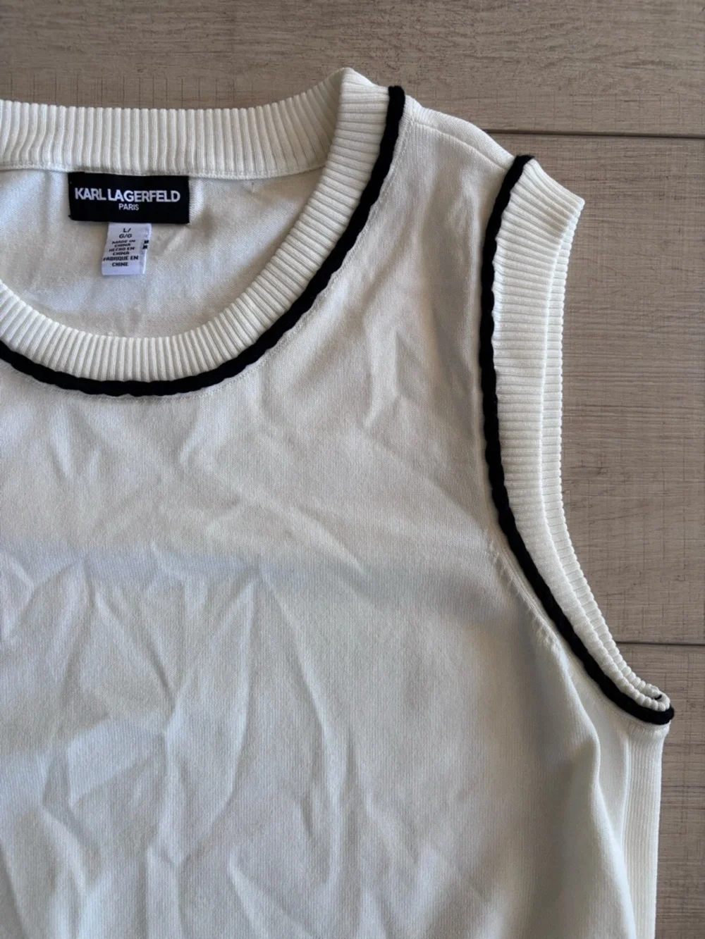 Karl Lagerfeld White Knit Sleeveless Sweater Vest Embroidered Logo Black Trim L - Picture 2 of 6